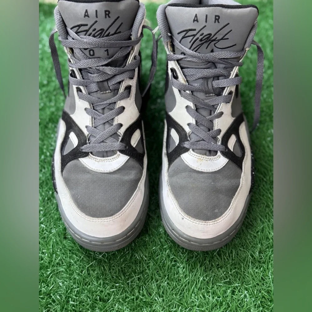 NIKE Air‎ Flight 2013, Men's Size 11.5 Mid Grey/White Shoe, 579961-011